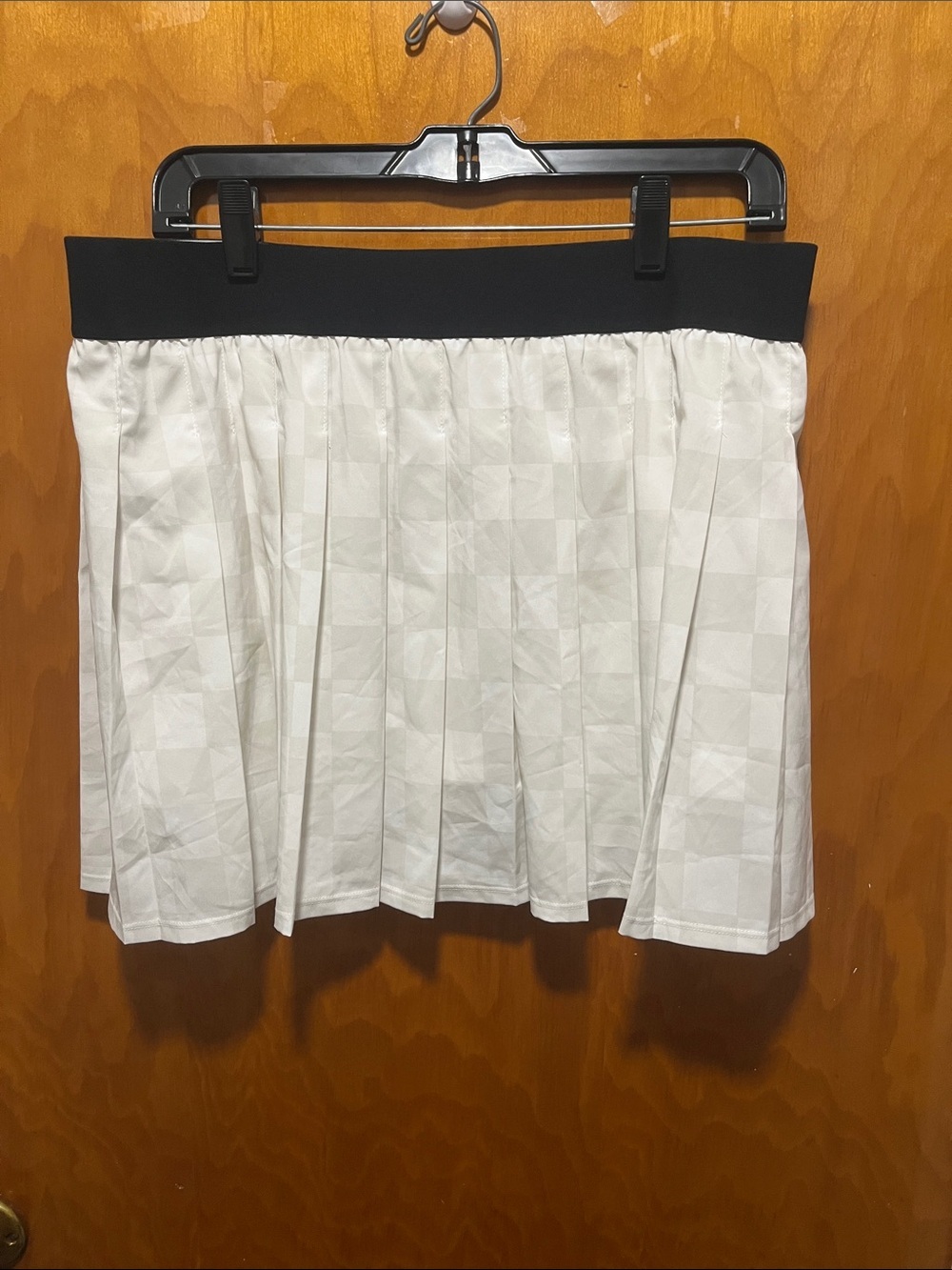 JoyLab White Pleated Skort with Black Waistband